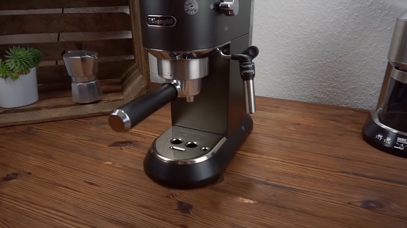 DeLonghi Dedica EC685